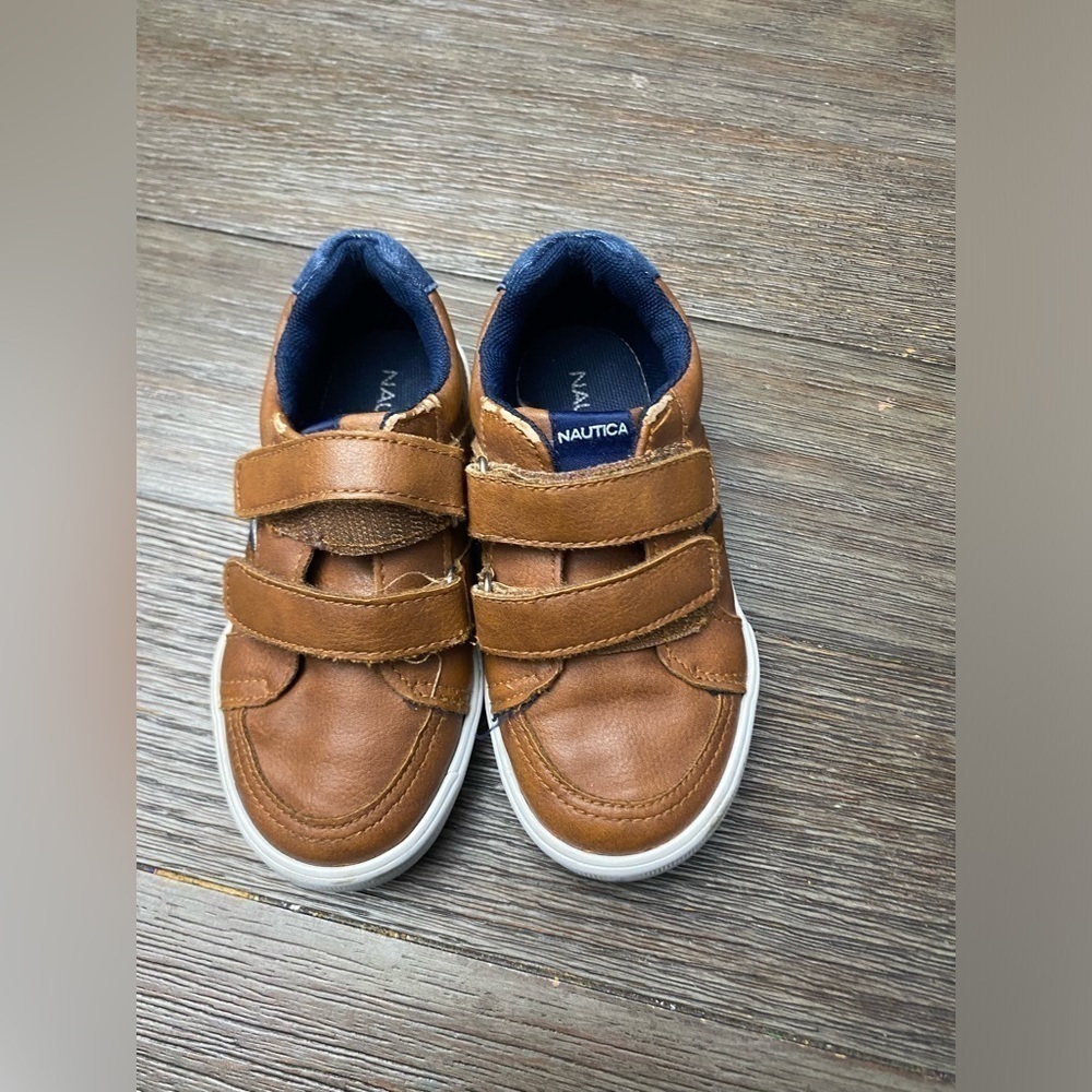 Nautica Kids' Double Strap Sneakers Durable Comfortable Fit for Toddlers US Sz 9